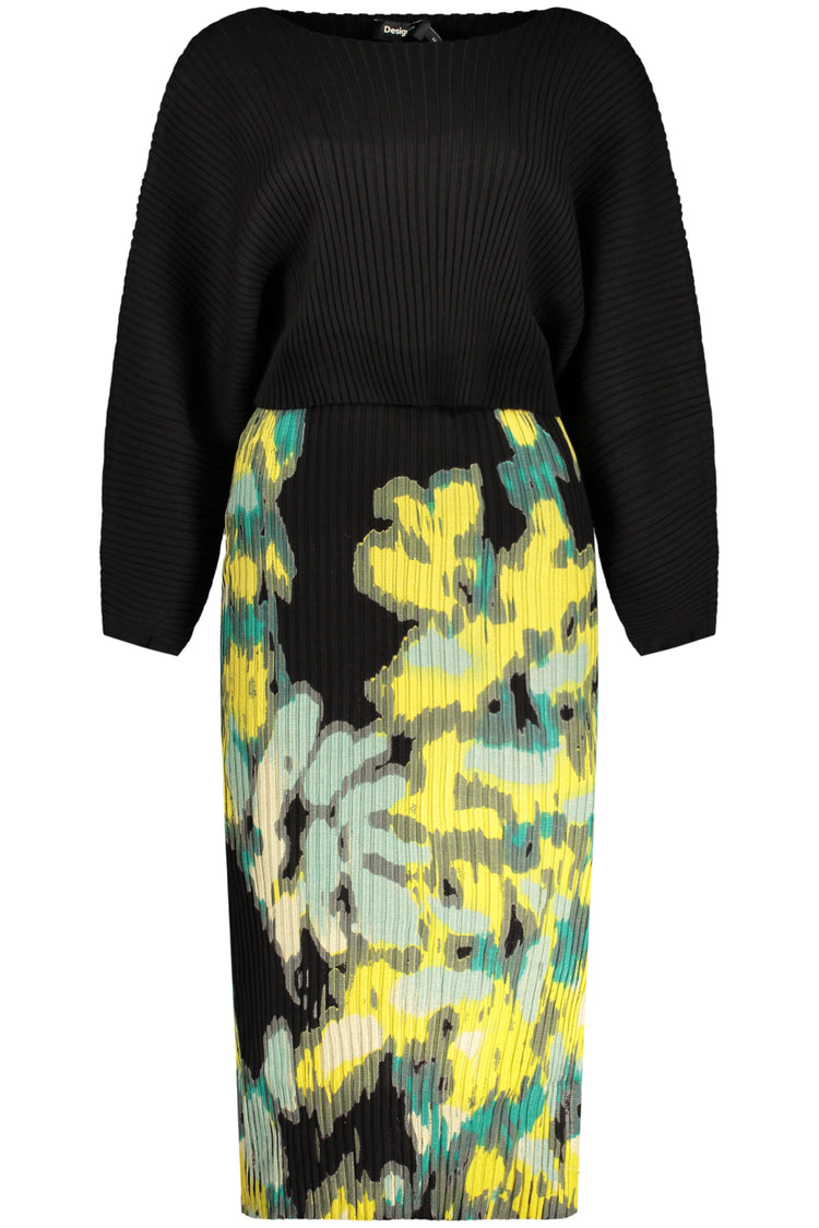 Vestido DESIGUAL de mulher preto