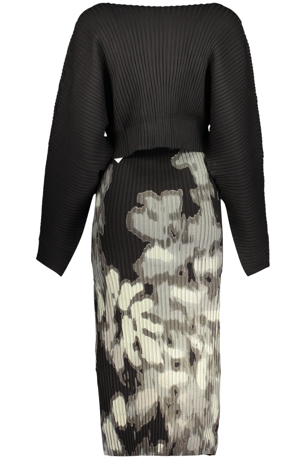 Vestido DESIGUAL de mulher preto